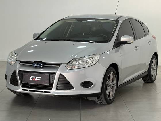 FORD FOCUS 1.6 S 16V FLEX 4P MANUAL FORD FOCUS 1.6 S 16V FLEX 4P MANUAL